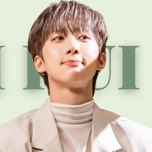 Foto Populer Penuh Cinta untuk Hui (PENTAGON)