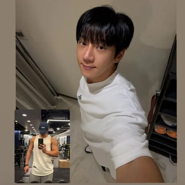 Momen Terbaik Hwang Chiyeol Pilihan Penggemar
