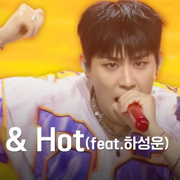Penampilan Park Woojin (AB6IX) yang Paling Dicintai Hari Ini