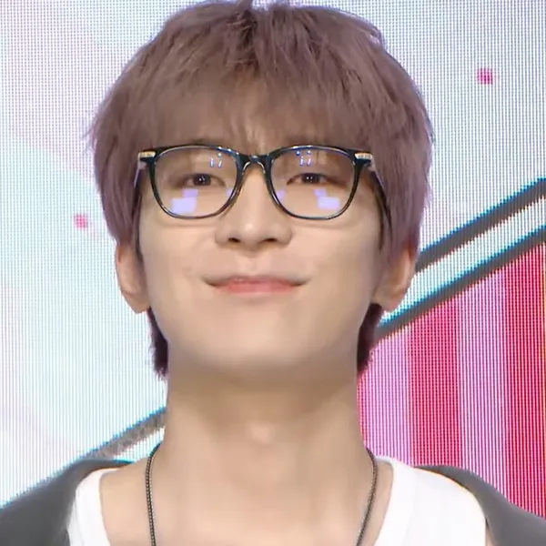 充满粉丝爱意的圆佑 (SEVENTEEN)人气照片