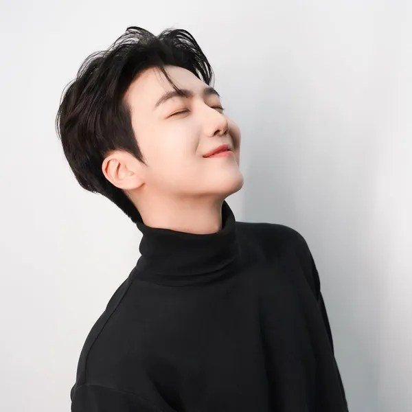 Foto Populer Penuh Cinta untuk Jinho (PENTAGON)