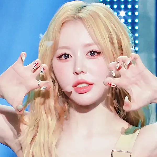Today's Most Loved Jeong Hyerin (tripleS)