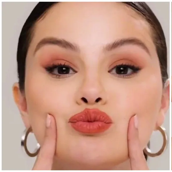 Top Photo Full of Selena Gomez Love
