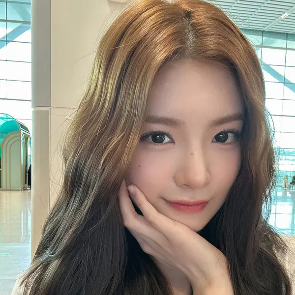 Fans' Pick: Best Moment of Yiren (EVERGLOW)