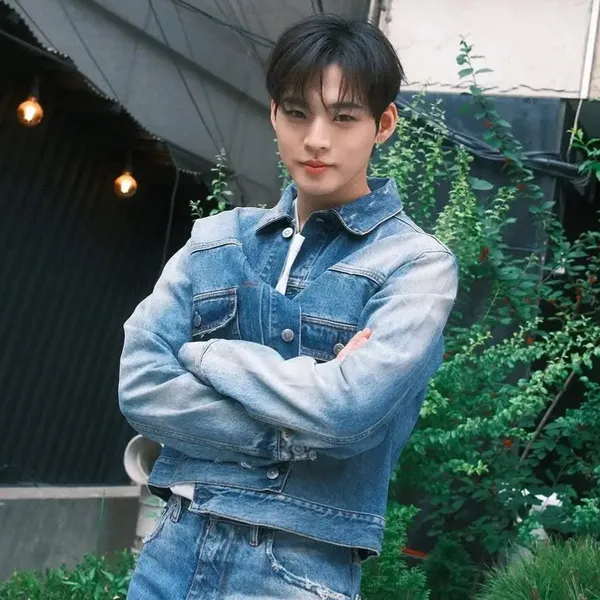 Today's Most Loved Hyojin (ONF)