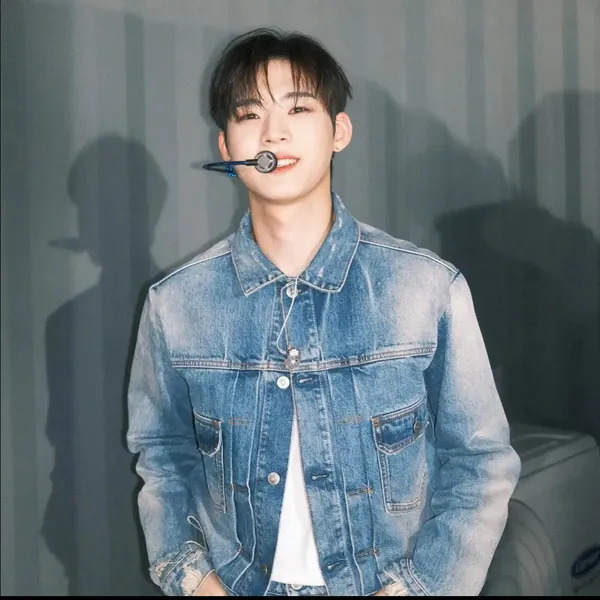 Today's Most Loved Hyojin (ONF)