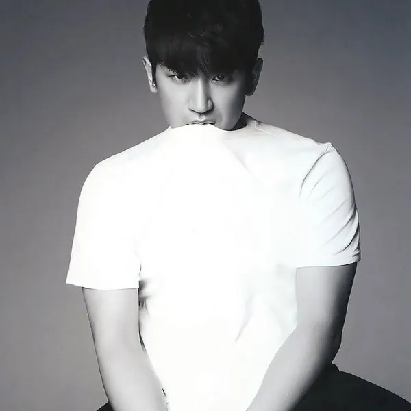 Today's Most Loved Lee Minwoo (SHINHWA)