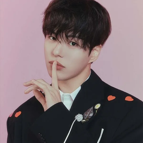 Top Photo Full of Yoon Jaehyuk (TREASURE) Love