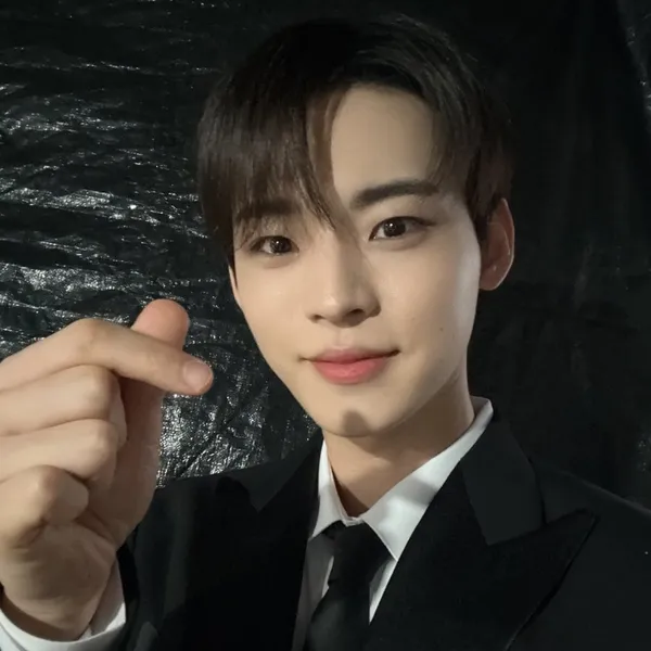 Fans' Pick: Best Moment of Hyojin (ONF)