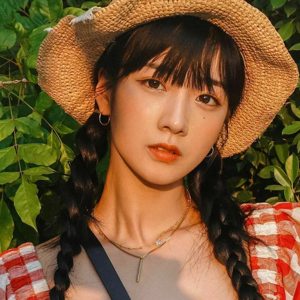 Today's Most Loved Yoon Bomi (Apink)
