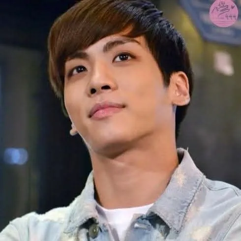 Fans' Pick: Best Moment of Jonghyun (SHINee)