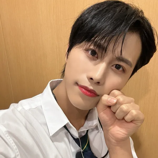 Top Photo Full of TEO (DKB) Love