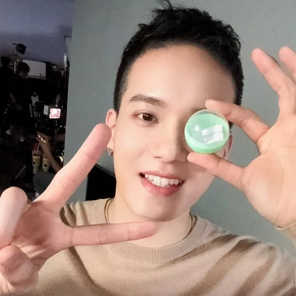 今天最受喜爱的Peniel (BTOB)