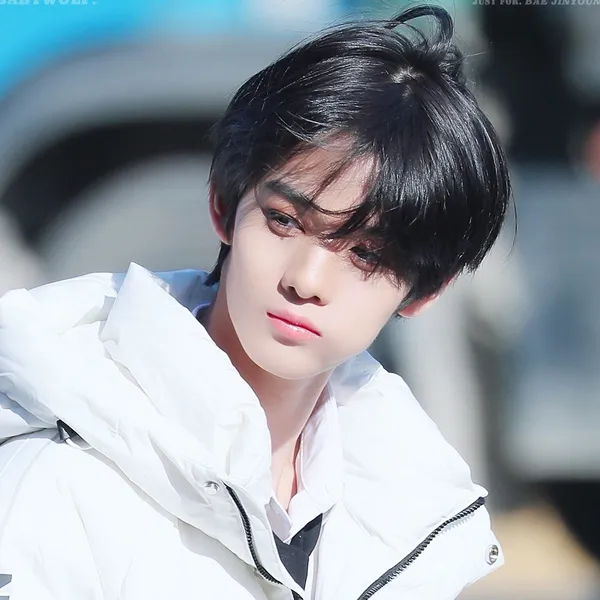 Today's Most Loved Bae Jinyoung