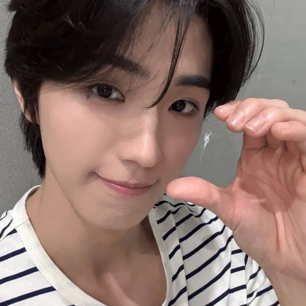 Today's Most Loved Yonghee (CIX)