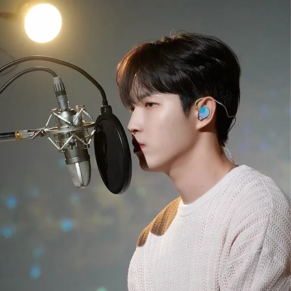 Top Photo Full of Kim Jaehwan Love