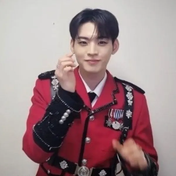 Today's Most Loved Hyojin (ONF)
