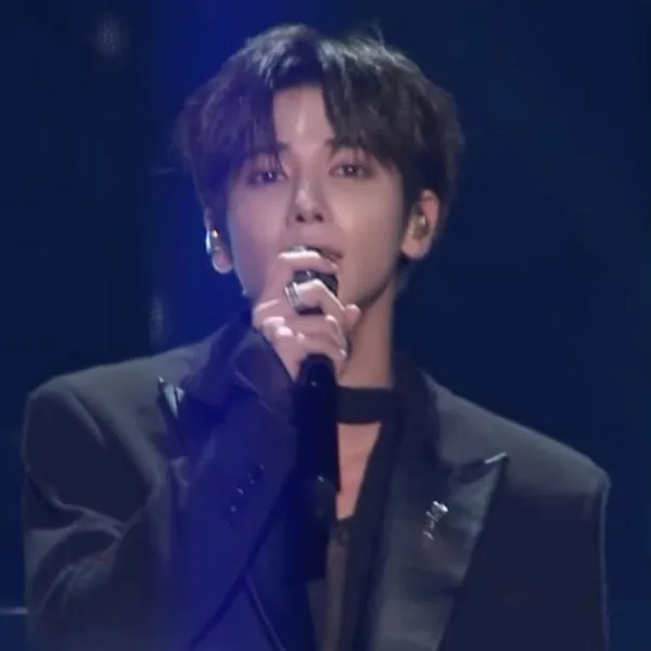Today's Most Loved Taehyun (TOMORROW X TOGETHER)