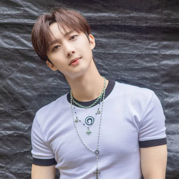 Today's Most Loved Hui (PENTAGON)