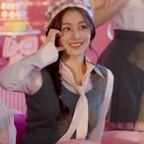今日最も愛されたジヒョ (TWICE)の姿