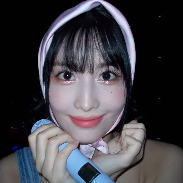 Penampilan Momo (TWICE) yang Paling Dicintai Hari Ini
