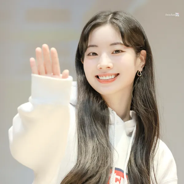 今日最も愛されたダヒョン (TWICE)の姿