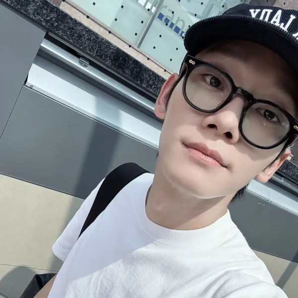 充满粉丝爱意的Chen (EXO)人气照片