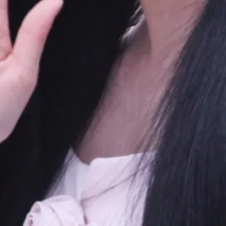 오늘 가장 사랑받은 유하 (하츠투하츠)의 모습