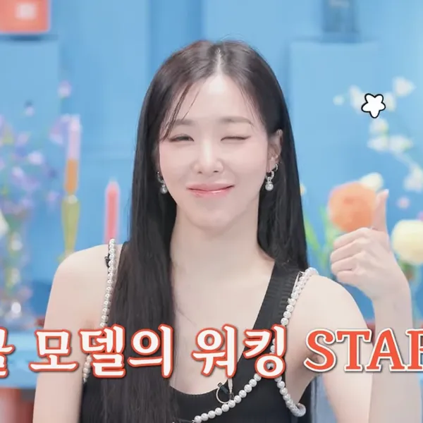 Foto Populer Penuh Cinta untuk Tiffany Young (Girls' Generation)