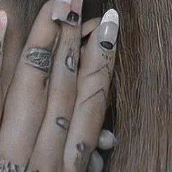 Today's Most Loved Ariana Grande