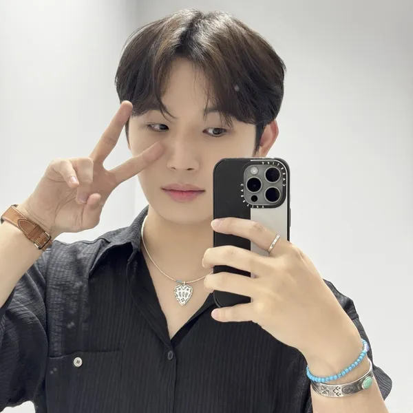 Top Photo Full of Lim Hyunsik (BTOB) Love