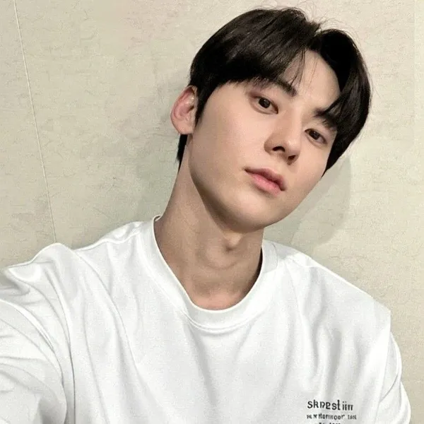 Fans' Pick: Best Moment of Hwang Minhyun