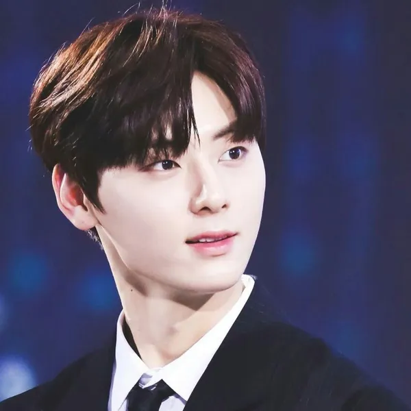 Today's Most Loved Hwang Minhyun