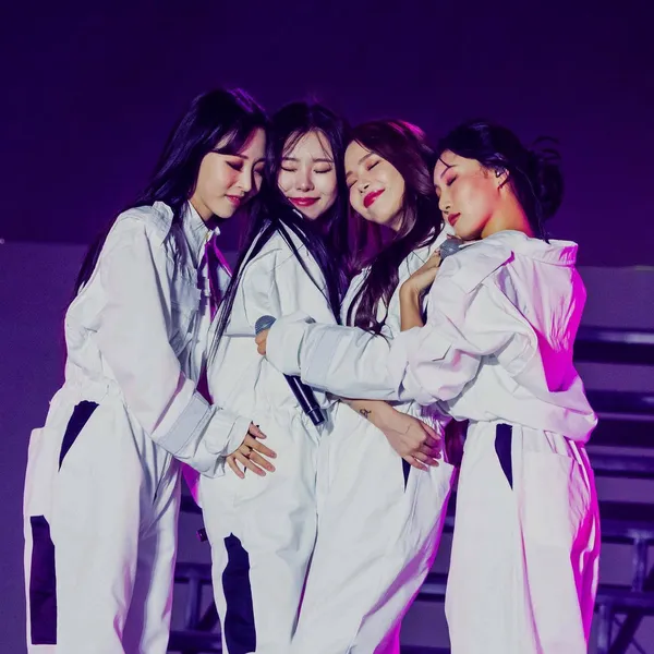 Top Photo Full of MAMAMOO Love
