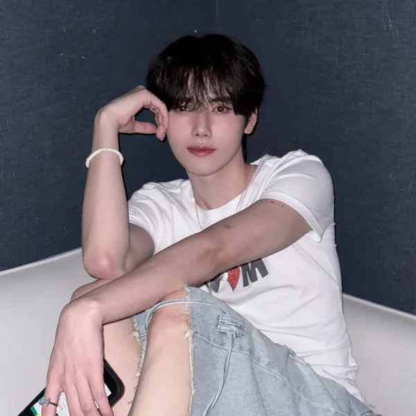 Today's Most Loved Minhee (CRAVITY)