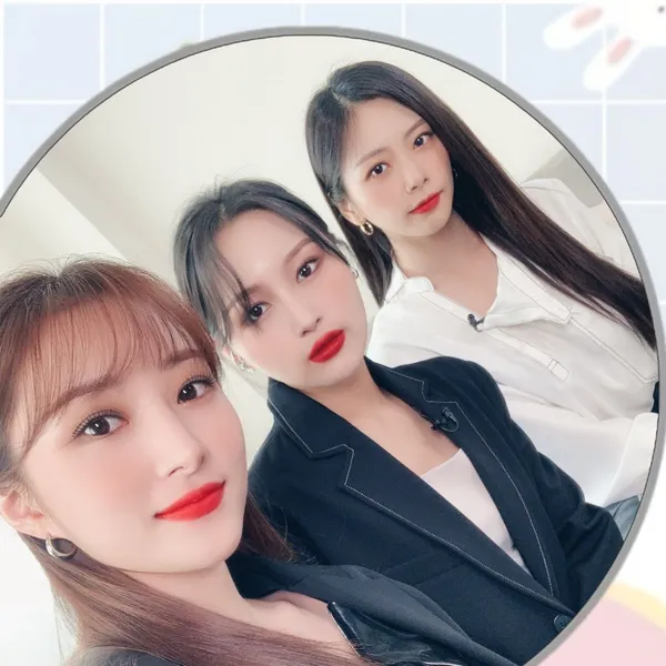 Top Photo Full of Siyeon (DREAMCATCHER) Love