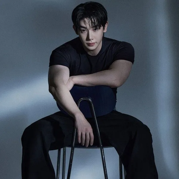 Top Photo Full of Wonho Love