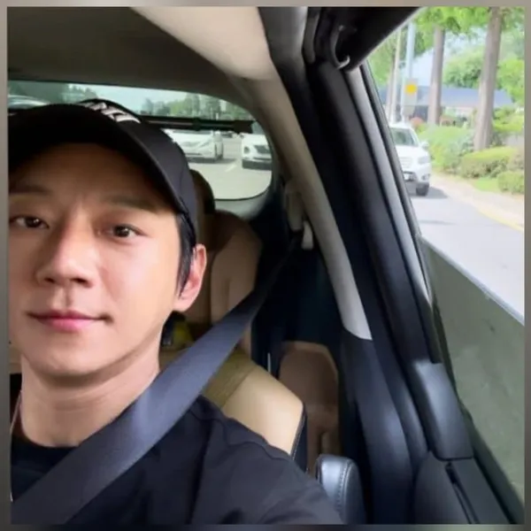 Today's Most Loved Hwang Chiyeol