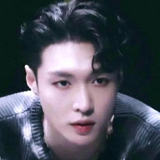 Fans' Pick: Best Moment of Lay (EXO)