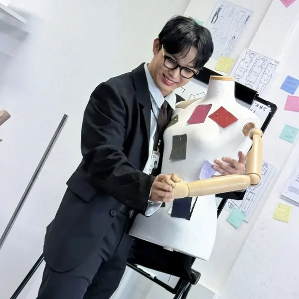 Top Photo Full of Lim Hyunsik (BTOB) Love