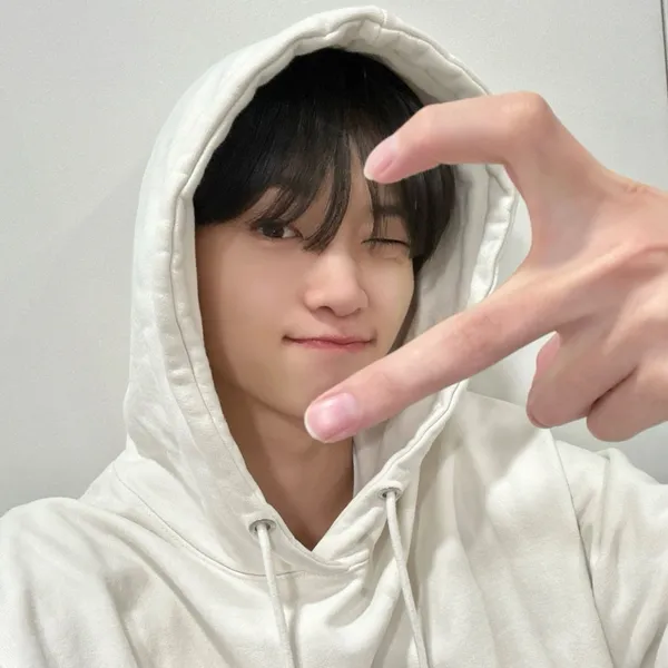 Top Photo Full of Son Dongpyo Love