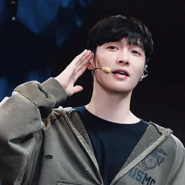 Today's Most Loved Lay (EXO)