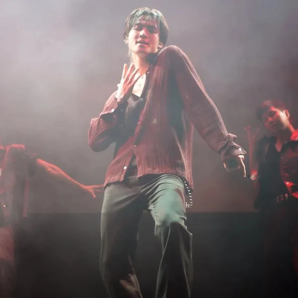 Top Photo Full of JAY B (GOT7) Love