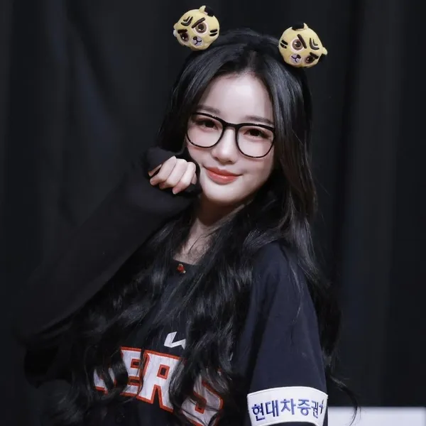 Fans' Pick: Best Moment of Kim Yooyeon (tripleS)