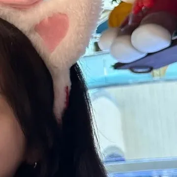 Today's Most Loved Rachel