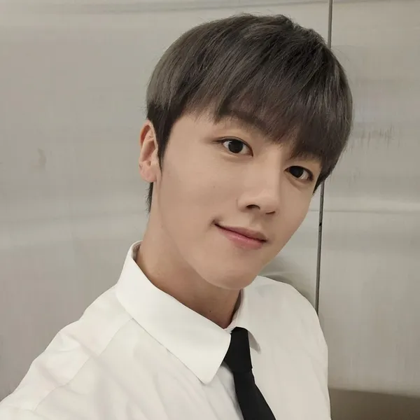 Top Photo Full of Youngbin (SF9) Love
