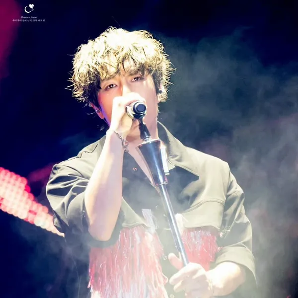 Today's Most Loved Kim Dongwan (SHINHWA)