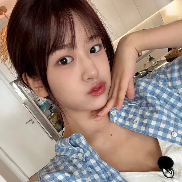 Top Photo Full of An Yujin (IVE) Love