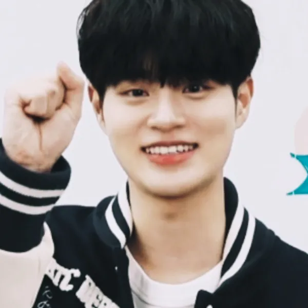 Top Photo Full of Lee Daehwi (AB6IX) Love