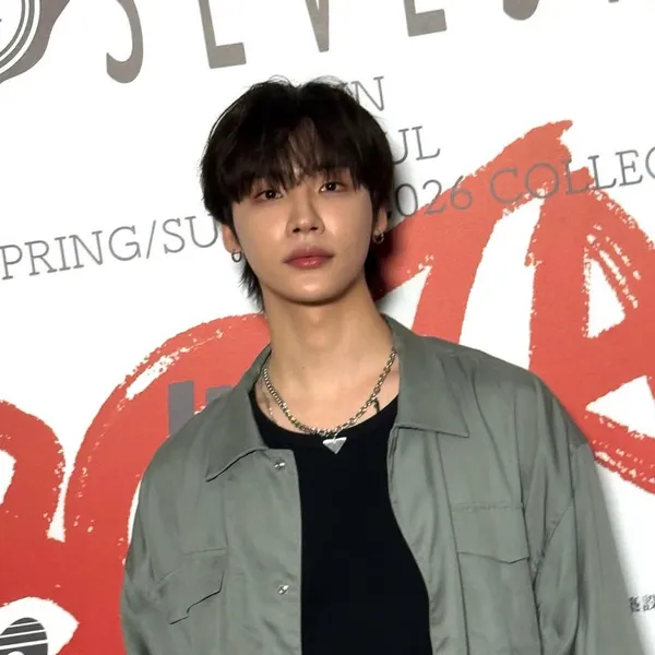 Today's Most Loved Jeon Woong (AB6IX)